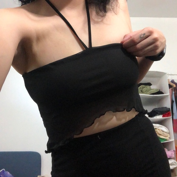 Mesh halter top - Picture 2 of 3